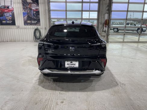 New 2026 Buick Envista Avenir image 7