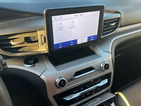 Used 2023 Ford Explorer XLT w/ Equipment Group 202A image 17