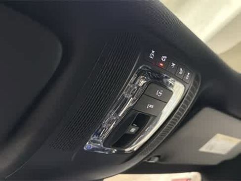 Certified 2025 Mercedes-Benz GLA 250 4MATIC image 23