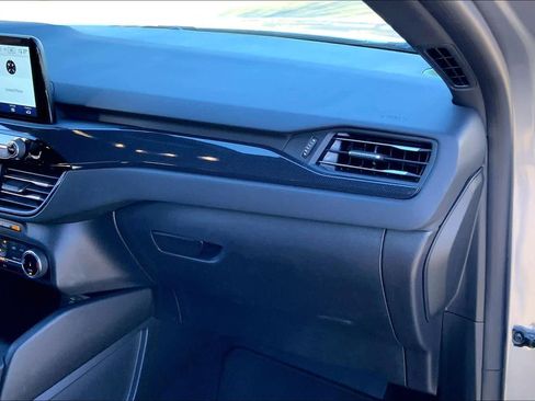 Used 2024 Ford Escape ST-Line image 19