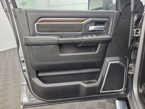 Used 2023 RAM 3500 Laramie image 18