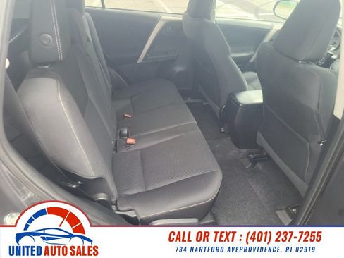 Used 2013 Toyota RAV4 XLE AWD/4WD image 12