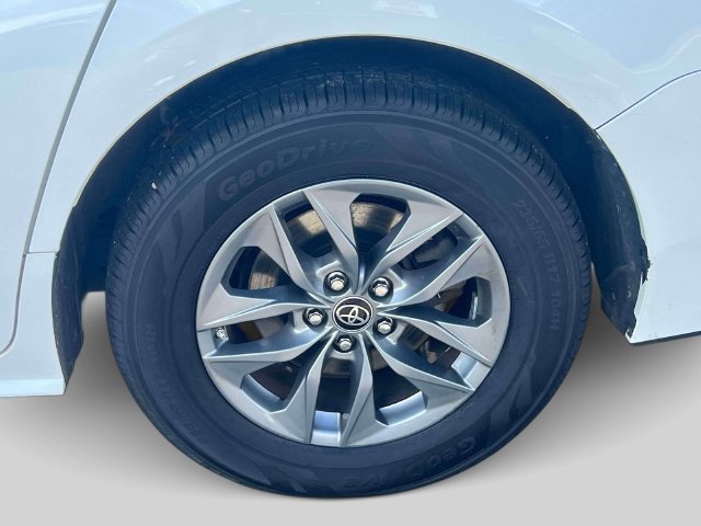 Used 2022 Toyota Sienna LE FWD image 11