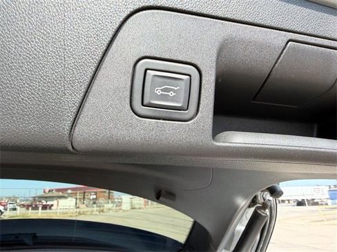 Certified 2023 Buick Envision Avenir image 6