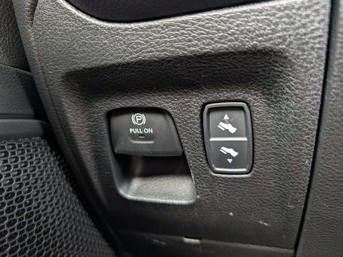 New 2026 RAM 1500 4x4 Crew Cab image 40