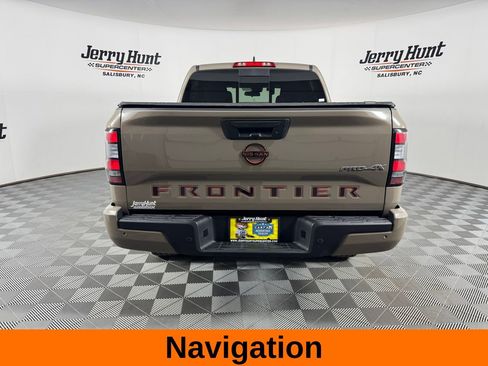 Used 2023 Nissan Frontier PRO-4X w/ Pro Convenience Package image 7