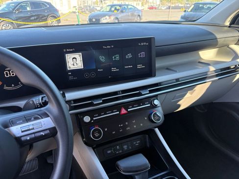 Used 2025 Hyundai Tucson SEL image 17