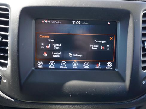 Used 2017 Jeep Compass Latitude w/ Popular Equipment Group image 13