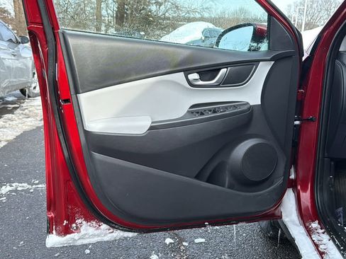 Used 2023 Hyundai Kona SEL w/ Convenience Package image 11