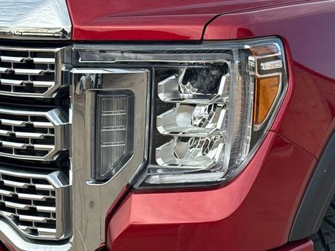 Used 2023 GMC Sierra 3500 Denali w/ Technology Package AWD/4WD image 4
