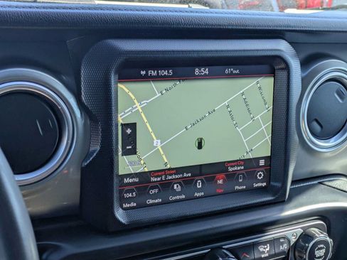 Used 2023 Jeep Wrangler Unlimited Sahara AWD/4WD image 28
