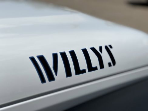 Used 2023 Jeep Wrangler Unlimited image 25