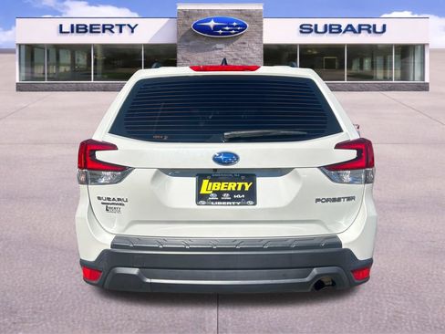 Used 2024 Subaru Forester AWD/4WD image 8