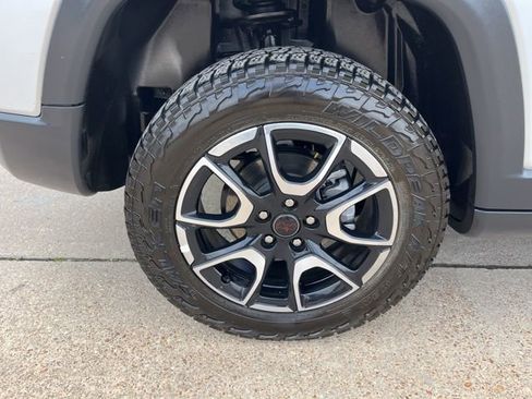 Used 2025 Jeep Compass Trailhawk image 7