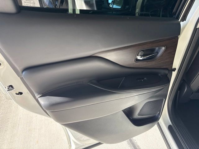 Used 2020 Nissan Murano Platinum FWD image 14