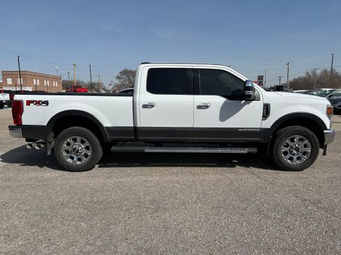 Used 2020 Ford F350 Lariat w/ Chrome Package image 7