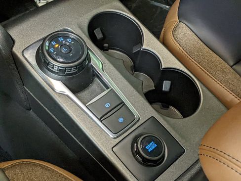 Used 2025 Ford Bronco Sport Outer Banks w/ Outer Banks Tech Package+ AWD/4WD image 19