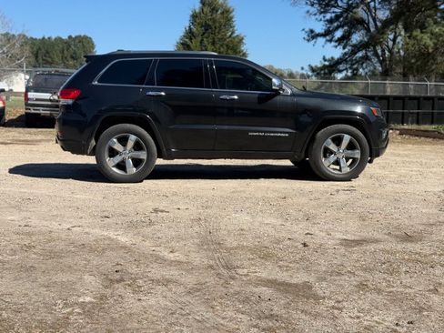 Used 2015 Jeep Grand Cherokee Overland image 6