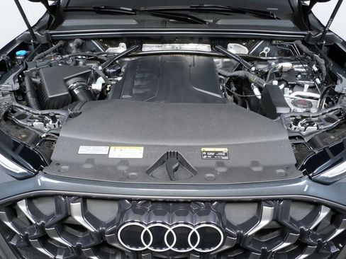 Used 2025 Audi Q5 Premium Plus w/ Premium Plus image 29