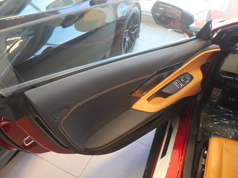 Used 2023 Chevrolet Corvette Stingray Preferred Cpe w/ Z51 Performance Package image 8