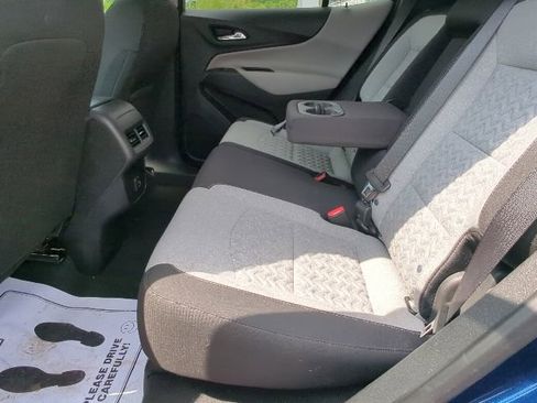Used 2022 Chevrolet Equinox LS w/ LS Convenience Package FWD image 22