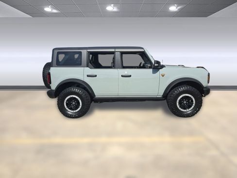 Certified 2023 Ford Bronco Badlands image 7