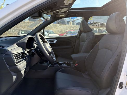 New 2026 Subaru Forester Touring AWD/4WD image 26