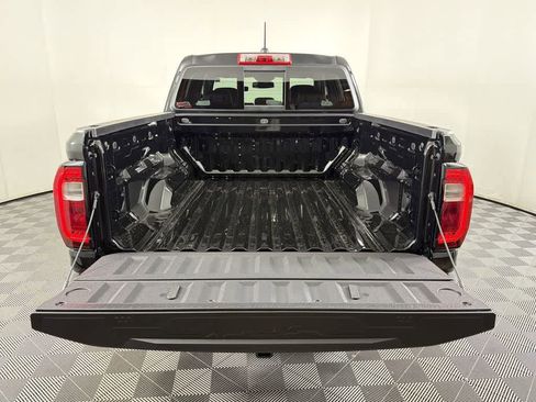 New 2026 GMC Canyon AT4 w/ AT4 Premium Package image 33