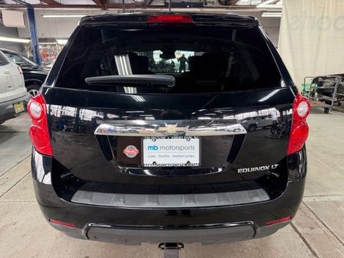 Used 2015 Chevrolet Equinox LT w/ Driver Convenience Package image 3