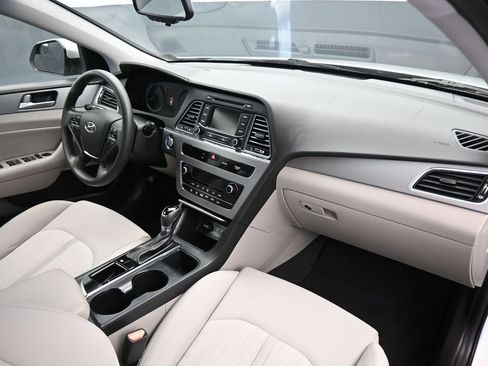 Used 2016 Hyundai Sonata SE image 40