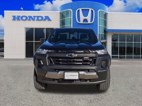 Used 2025 Chevrolet Colorado Trail Boss image 8