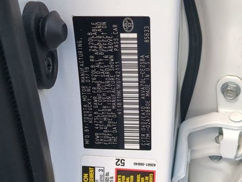 Used 2019 Toyota Camry SE FWD image 32