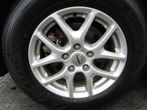 Used 2022 Chrysler Voyager LX FWD image 31