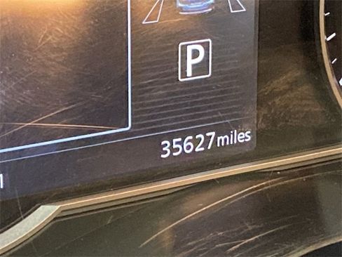 Used 2019 Nissan Kicks SR image 24