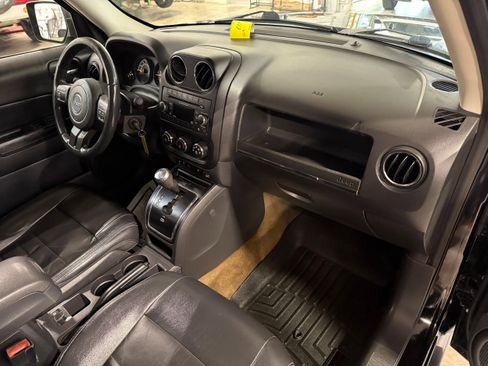 Certified 2016 Jeep Patriot High Altitude image 10