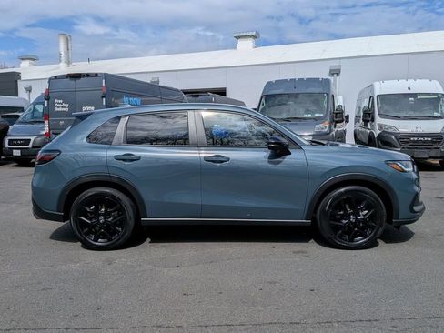 Used 2024 Honda HR-V Sport image 2