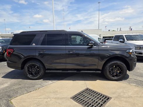 Used 2022 Ford Expedition Timberline AWD/4WD image 4