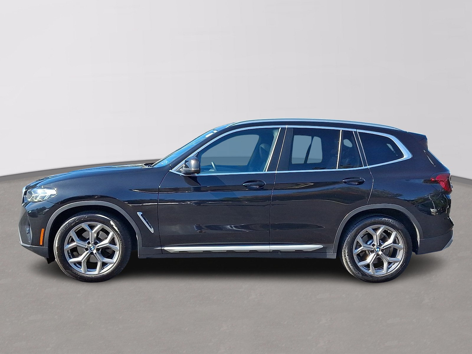 Used 2023 BMW X3 sDrive30i w/ Convenience Package RWD image 7