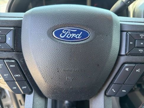 Used 2018 Ford F150 XLT w/ Equipment Group 302A Luxury AWD/4WD image 13