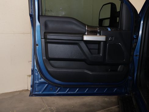 Used 2022 Ford F350 Lariat w/ Lariat Value Package AWD/4WD image 33