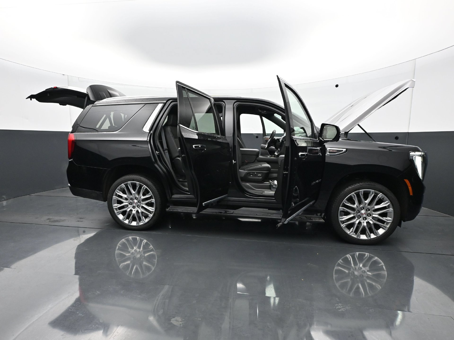Used 2025 GMC Yukon Denali w/ Denali Reserve Package AWD/4WD image 40
