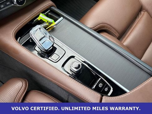 Certified 2023 Volvo XC90 T8 Ultimate w/ Protection Package Premier AWD/4WD image 20