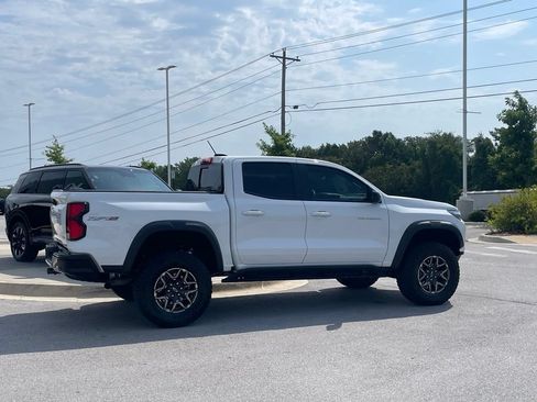 Used 2023 Chevrolet Colorado ZR2 w/ ZR2 Convenience Package III AWD/4WD image 8