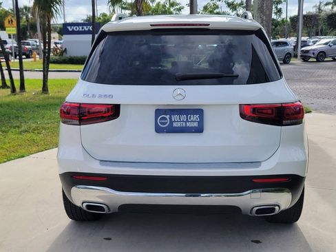 Used 2022 Mercedes-Benz GLB 250 image 5