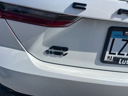 Certified 2025 Toyota Camry XLE AWD/4WD image 7