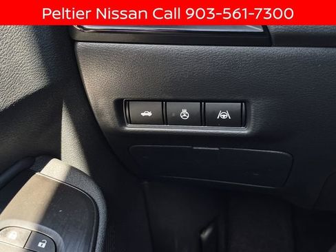New 2026 Nissan Sentra SR w/ SR Premium Package FWD image 15