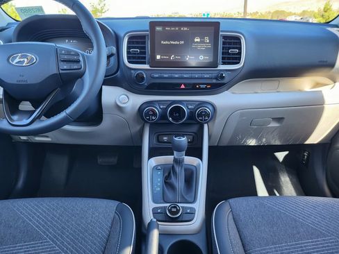 New 2026 Hyundai Venue SEL FWD image 18