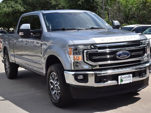 Used 2021 Ford F250 Lariat w/ Lariat Ultimate Package AWD/4WD image 4