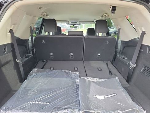 New 2026 Nissan Pathfinder SL FWD image 27