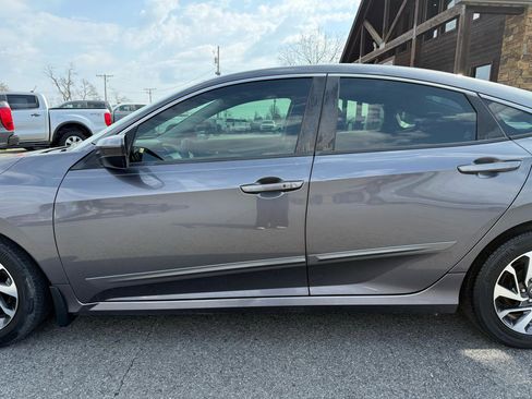 Used 2016 Honda Civic EX image 30